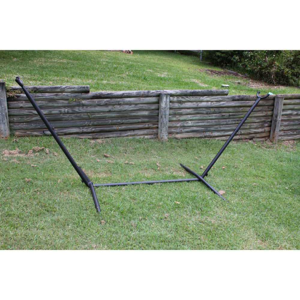 Free standing metal hammock