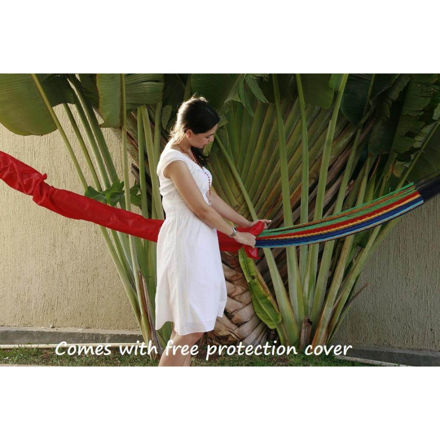 Sun, wind and rain cover for hammock